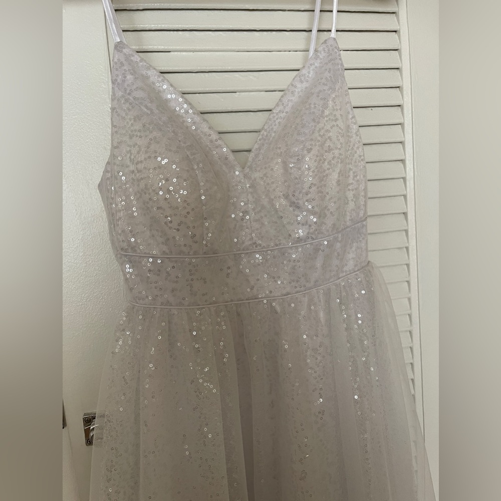 Brand NEW wedding dress